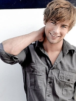 Actor Chace Crawford