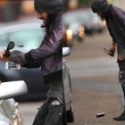  Russel Brand Accused as Cell Phone Snatcher
