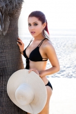 Ariana Grande Hot