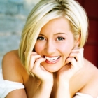  Kellie Pickler to Cut Birthday Cake Today