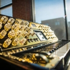  Moog Music unveils 24-carat Gold Minimoog