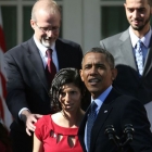  President Obama – Halt Speech to Help a Pregnant Woman Fainting Behind Him