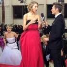  Jennifer Lawrence photobombs Taylor Swift at the Golden Globes