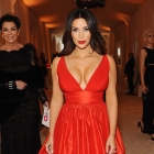  Kim Kardashian Ensures All Eyes Are On Her At Elton John’s Party
