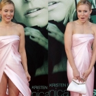  Kristen Bell Accidentally flashes Underwear at the Los Angeles Premiere of Veronica Mars