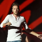  Liam Payne Laughs Off One Direction Onstage ‘Shoving’ Footage