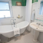  5 Tips To Make Your Bathroom Stand Out to Buyers
