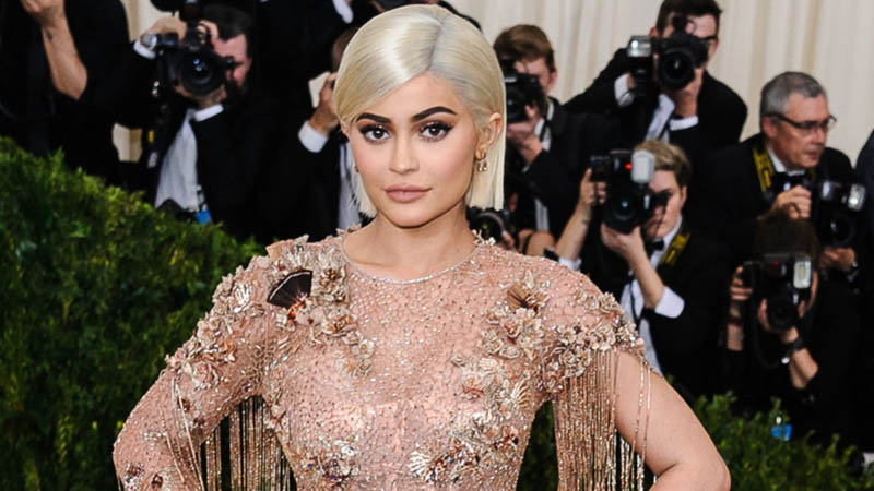  Kylie Jenner hits back at allegations of snubbing a black-owned fashion label on Instagram