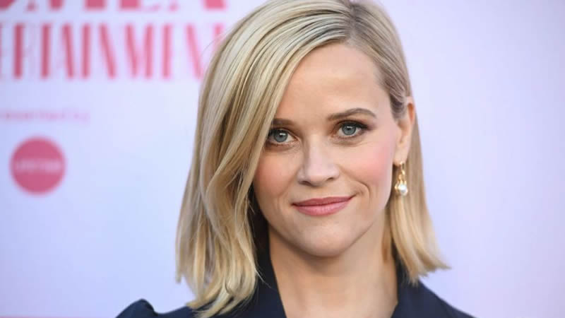  Reese Witherspoon revealed she took a leap of faith during Shine Away conference