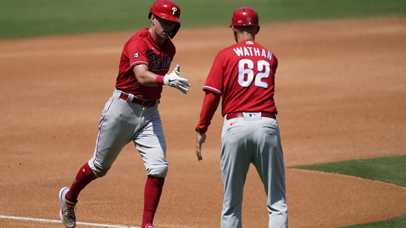  Hoskins Returns & Hits Two Home Runs in Phillies’ 7-4 Victory Against Padres