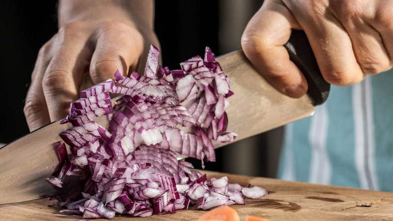  Navigating the Tear-Free Onion Chopping Challenge with Safer Alternatives