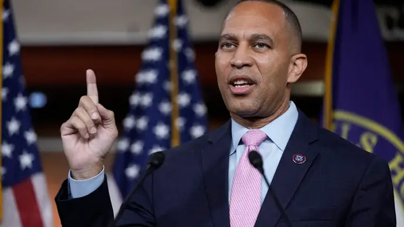  “They Are Lying Once Again” Hakeem Jeffries Blasts GOP’s Hidden Abortion Agenda